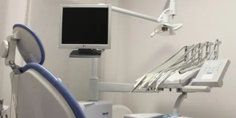 Comercio — Clínica Dental del Río